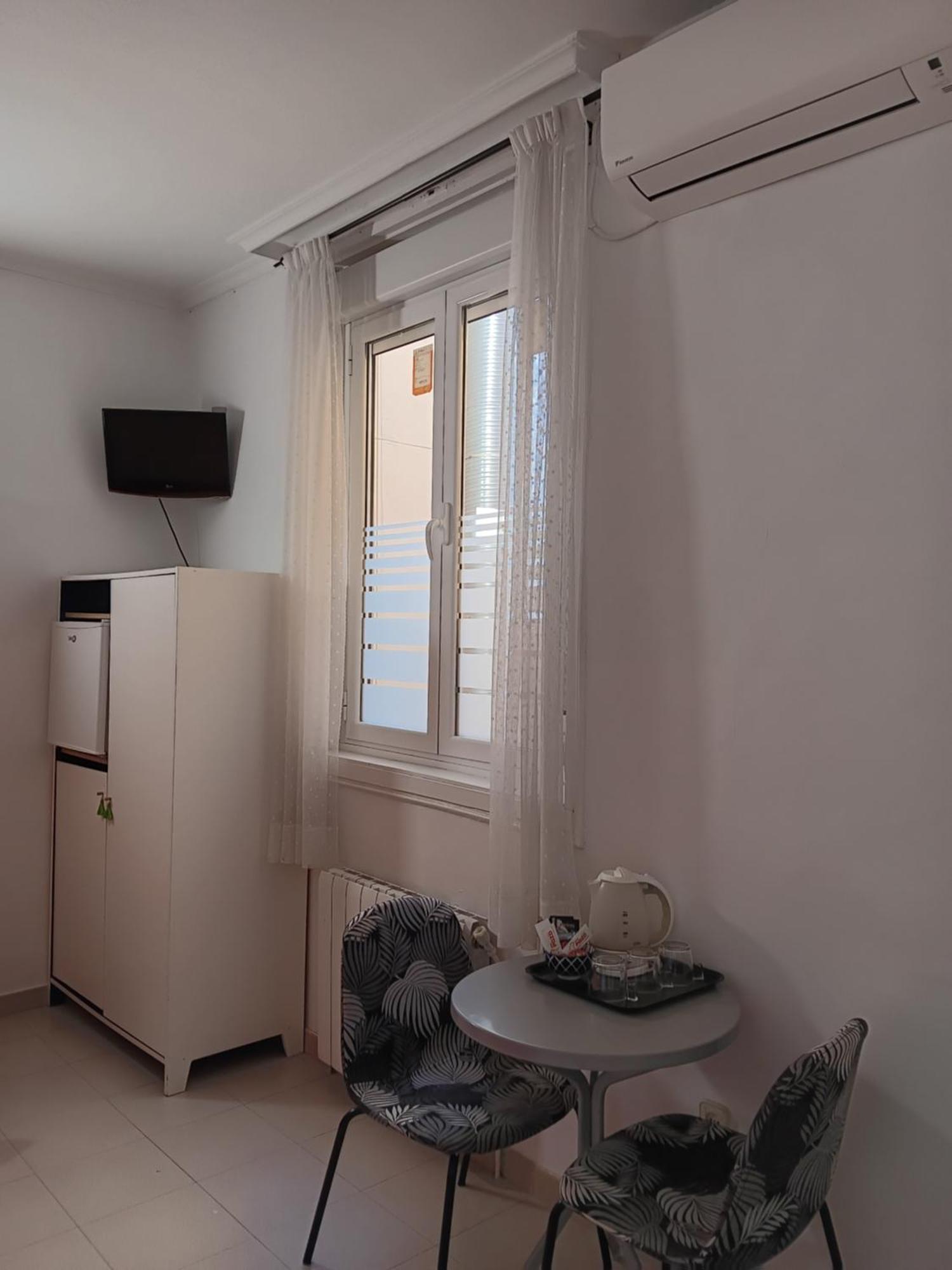 מדריד Hostal Casa Chueca מראה חיצוני תמונה