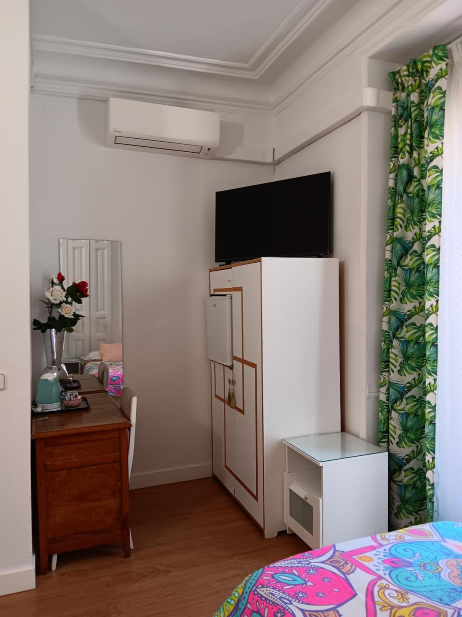 מדריד Hostal Casa Chueca מראה חיצוני תמונה